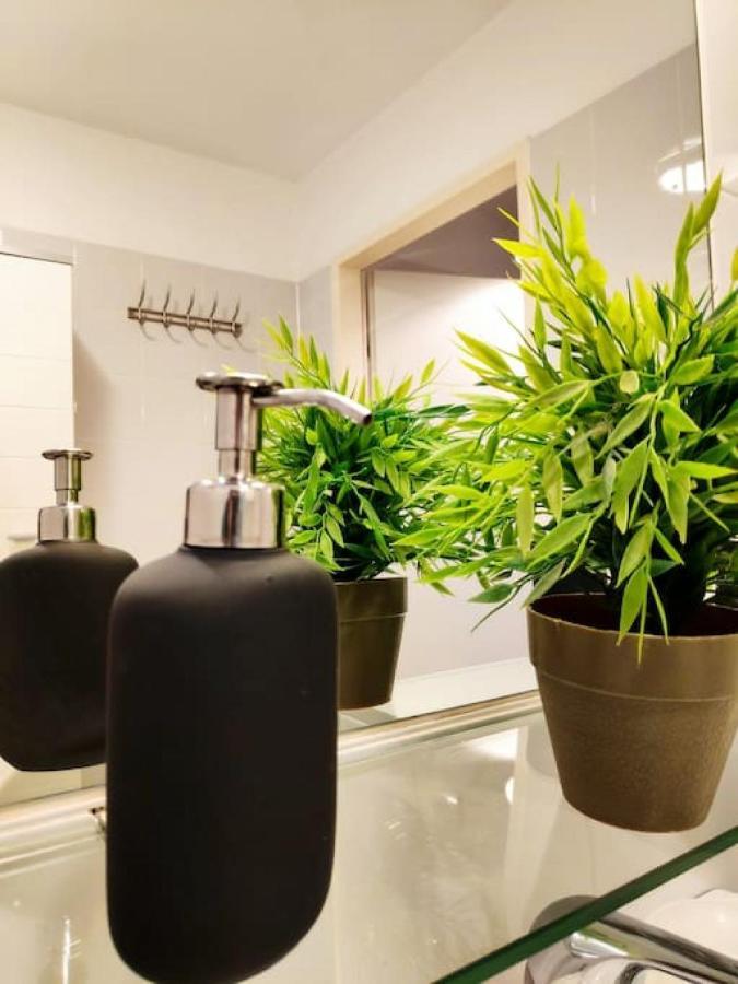 Nd Exquisites Wundervolles Ruhiges Terrassenapartment Mit Garage Vienna Exterior photo